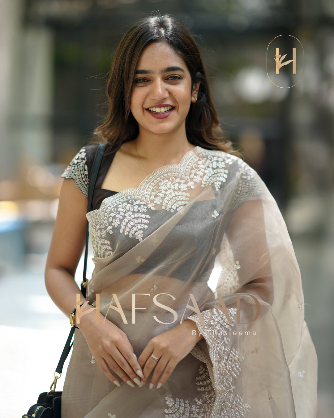 Aarohi - Semi organza saree