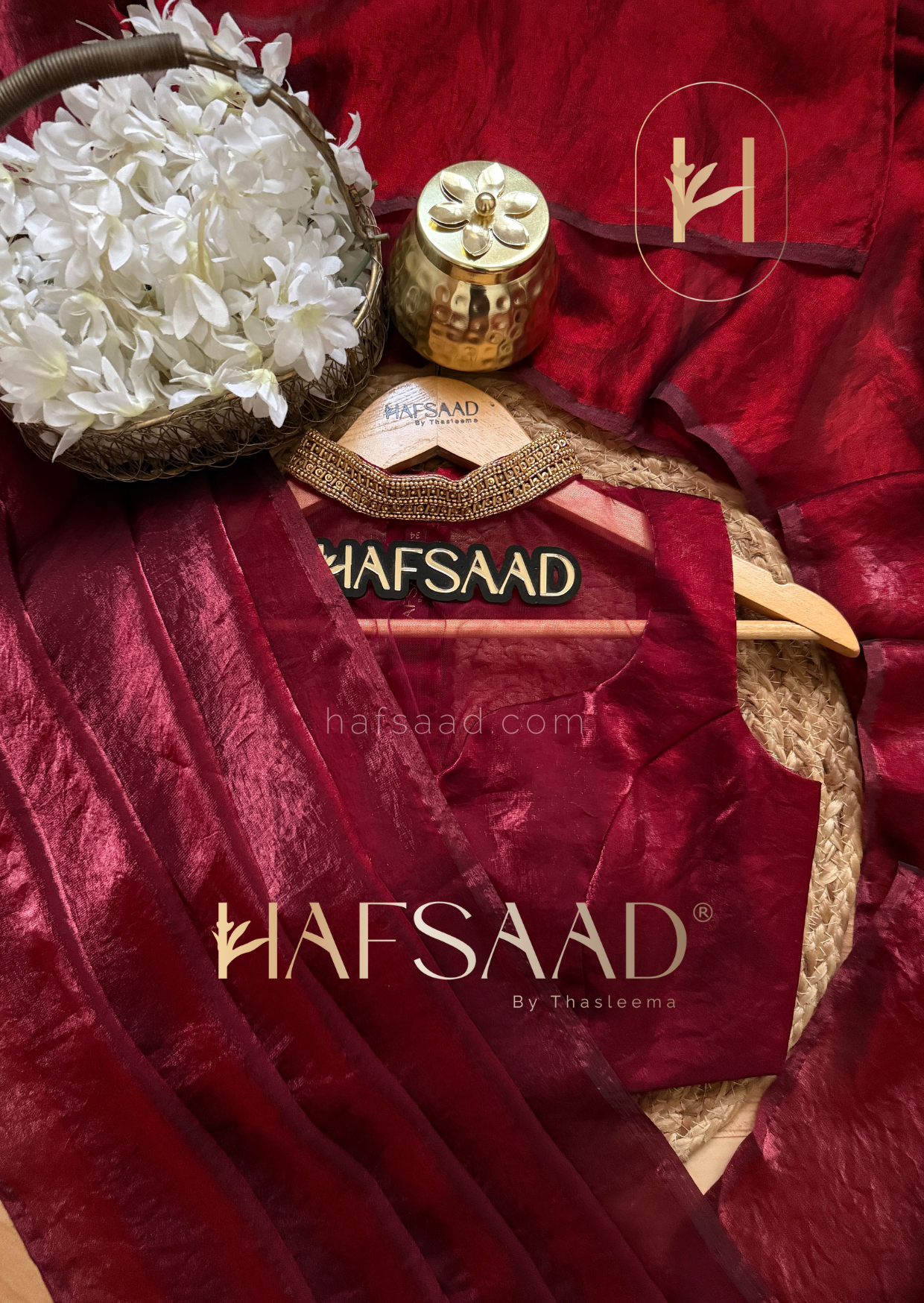 Tara sleeveless - Artisanal handwork saree