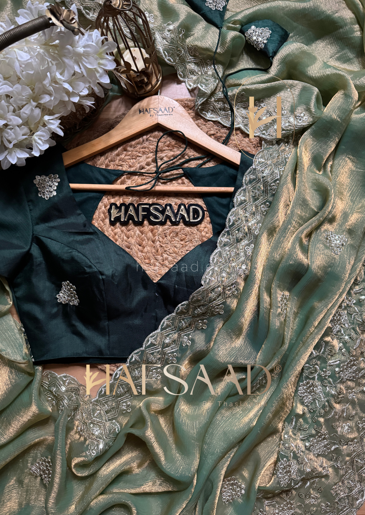 Tanzeel - Fluid organza saree