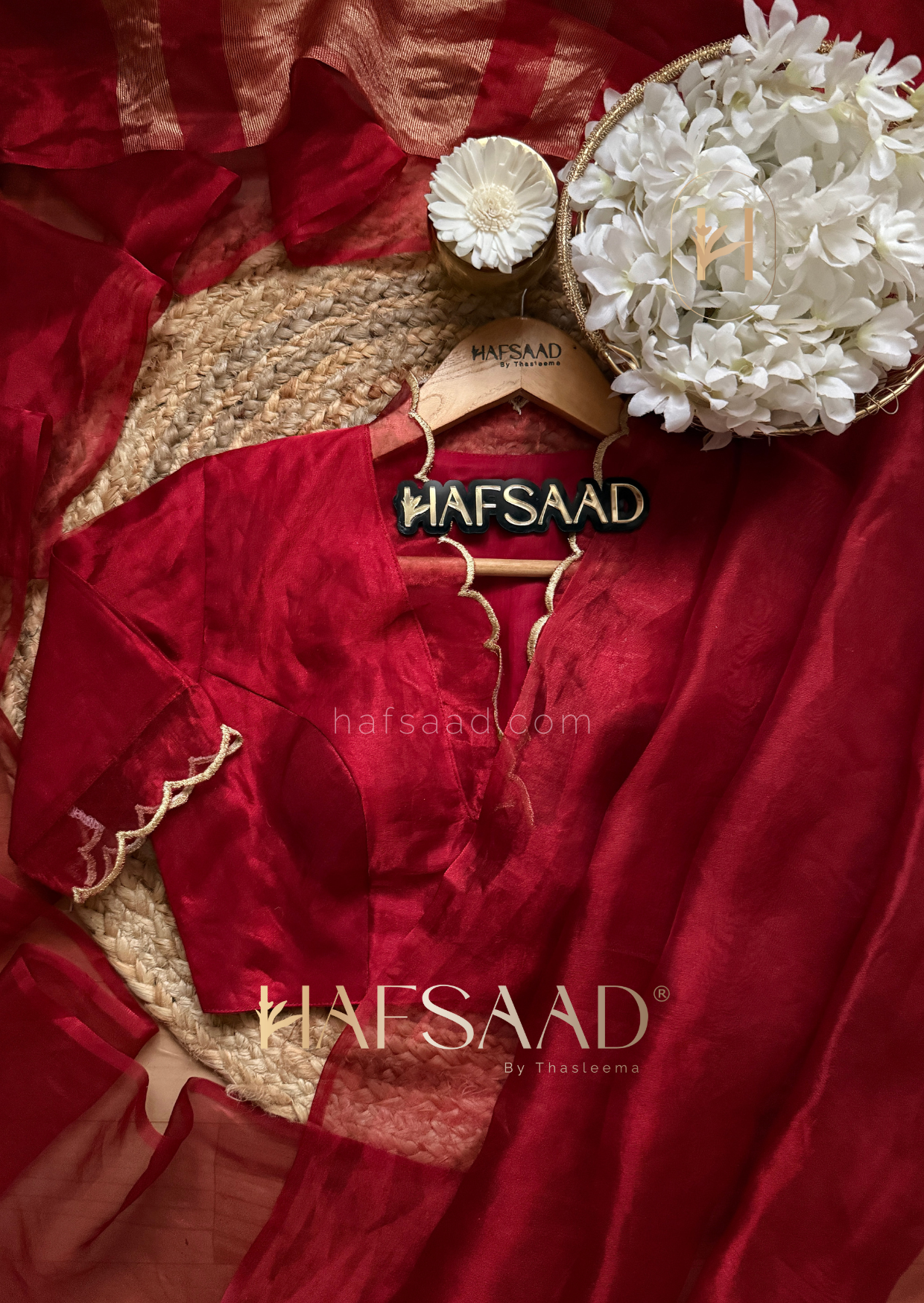 Bhavana - Pure tissue silk saree (Red)