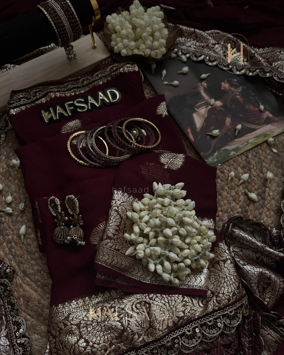 Nafeesa Saree Gift Combo (Maroon)