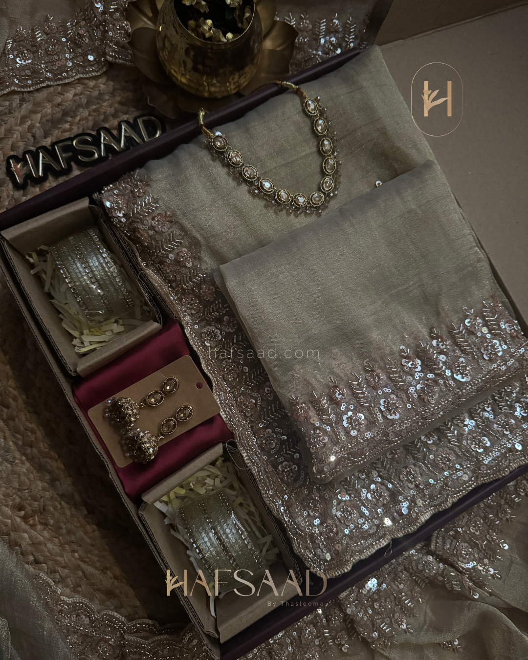 Mastani Saree Gift Combo- Necklace set (Beige)