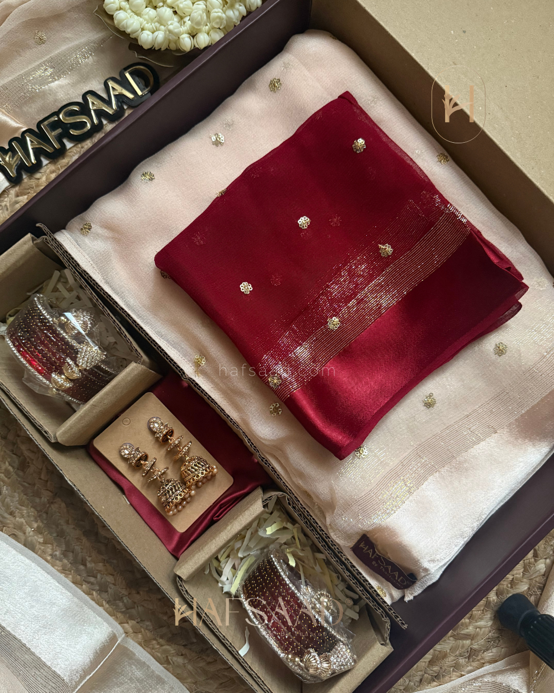 Mira Saree Gift Combo (Ruby creme)