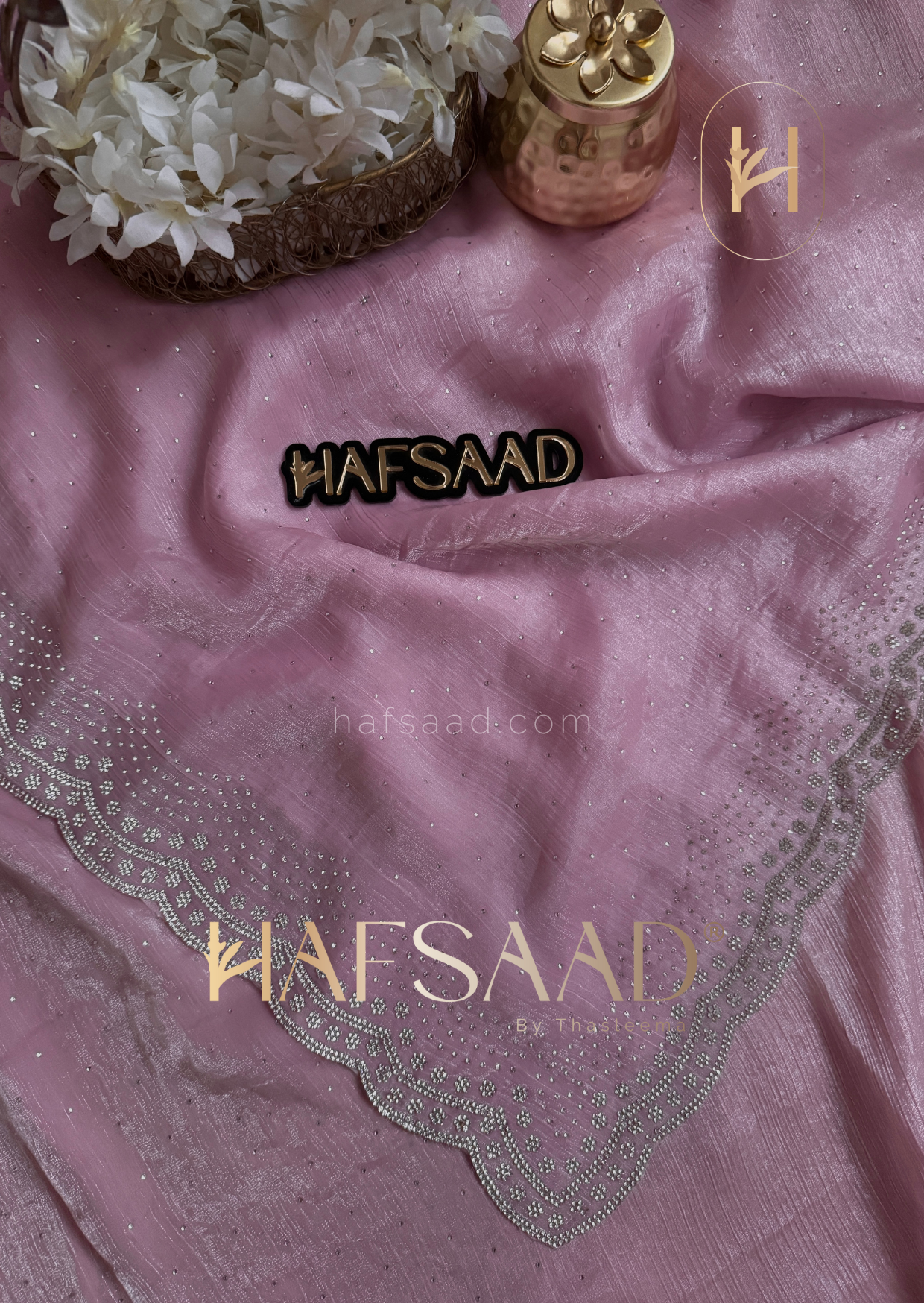 Glisten - Designer chiffon saree (Pink)