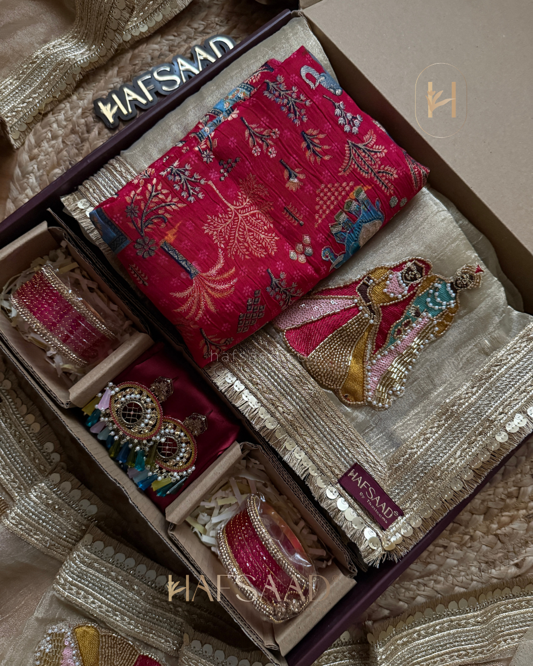 Varshini saree gift combo