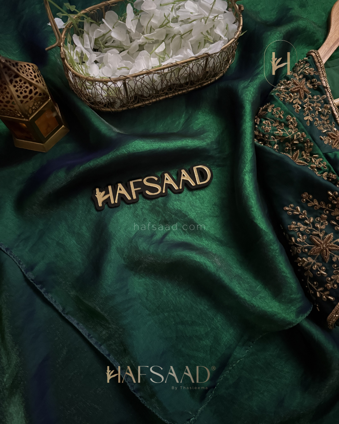 Rouge elbow sleeve - Artisanal handwork saree (Emerald Waves)