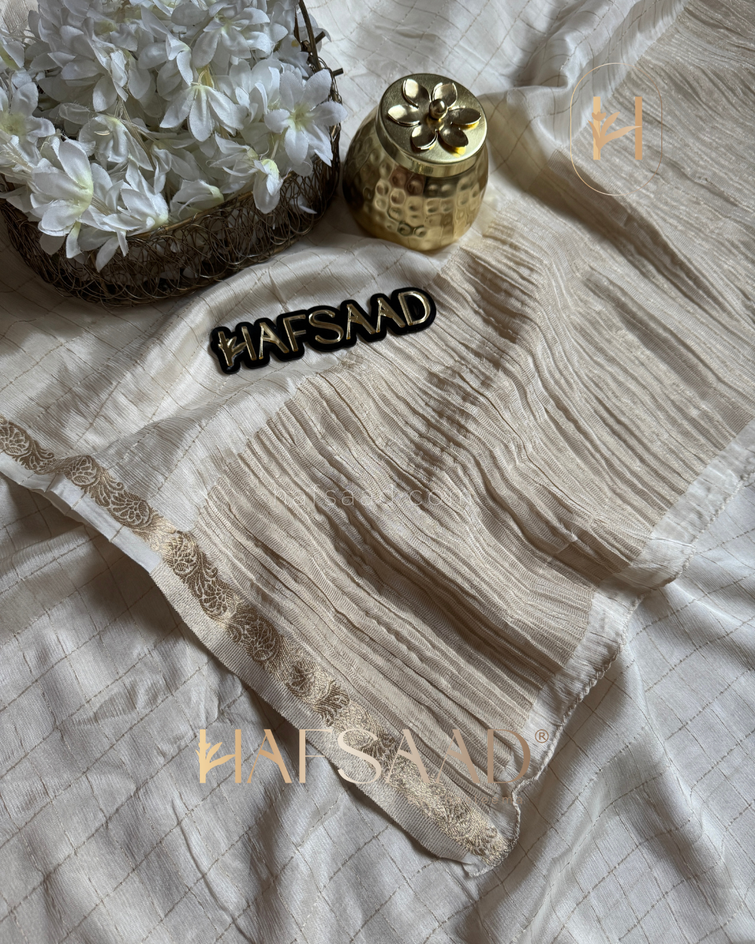 Madrasi - Premium crushed chinnon saree (Half white)