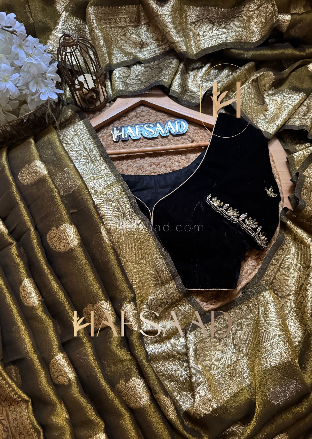 Urvasi- Semi tissue silk saree