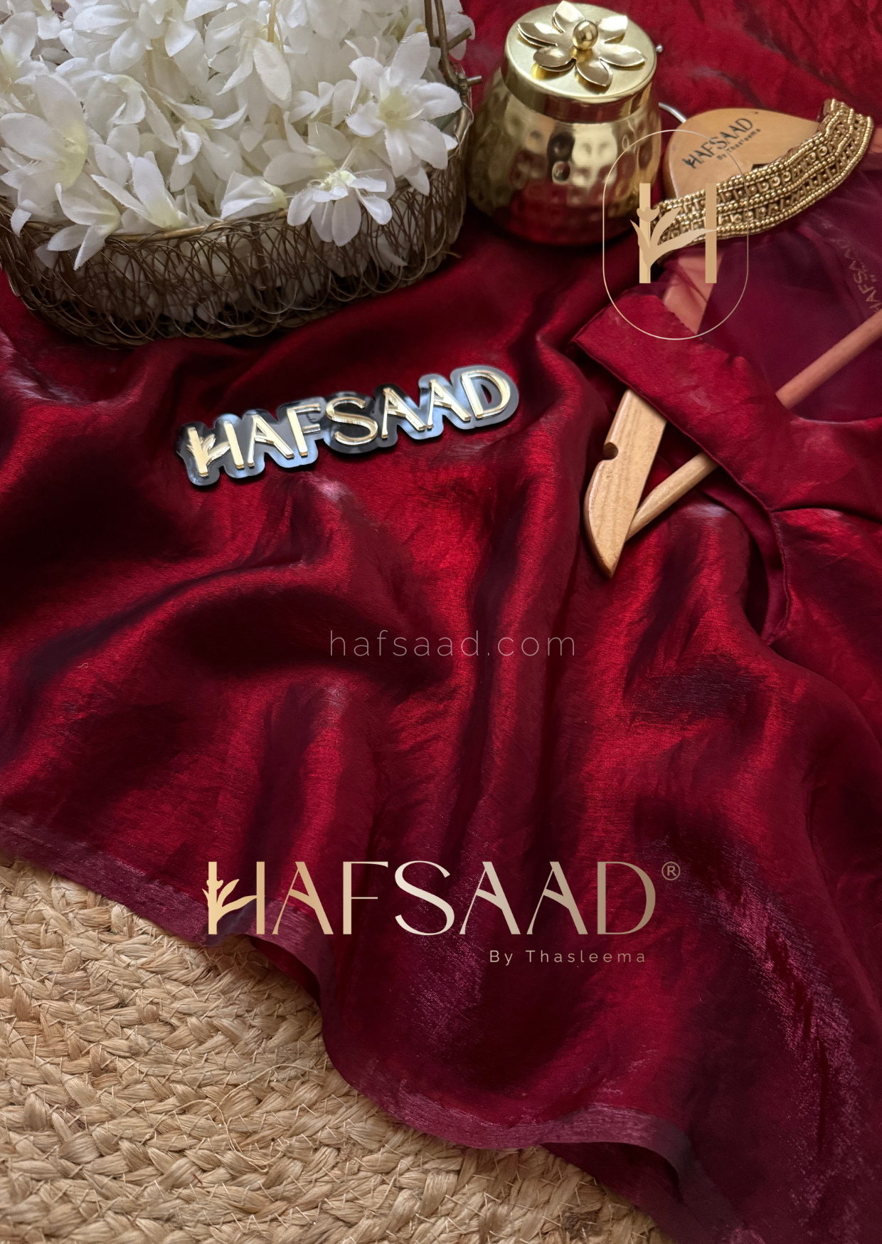 Tara sleeveless - Artisanal handwork saree
