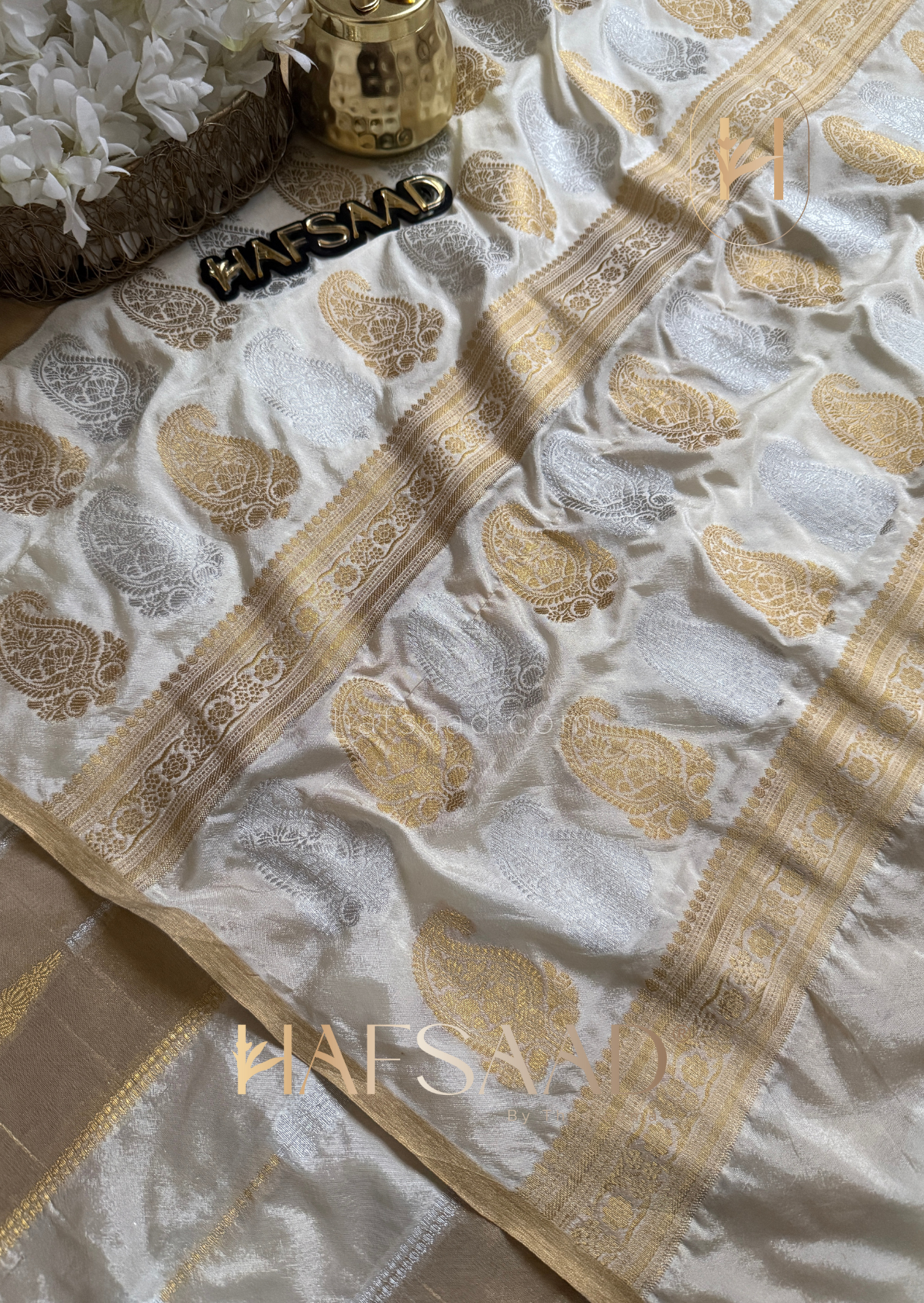 Manasa - Soft silk saree (Half white)