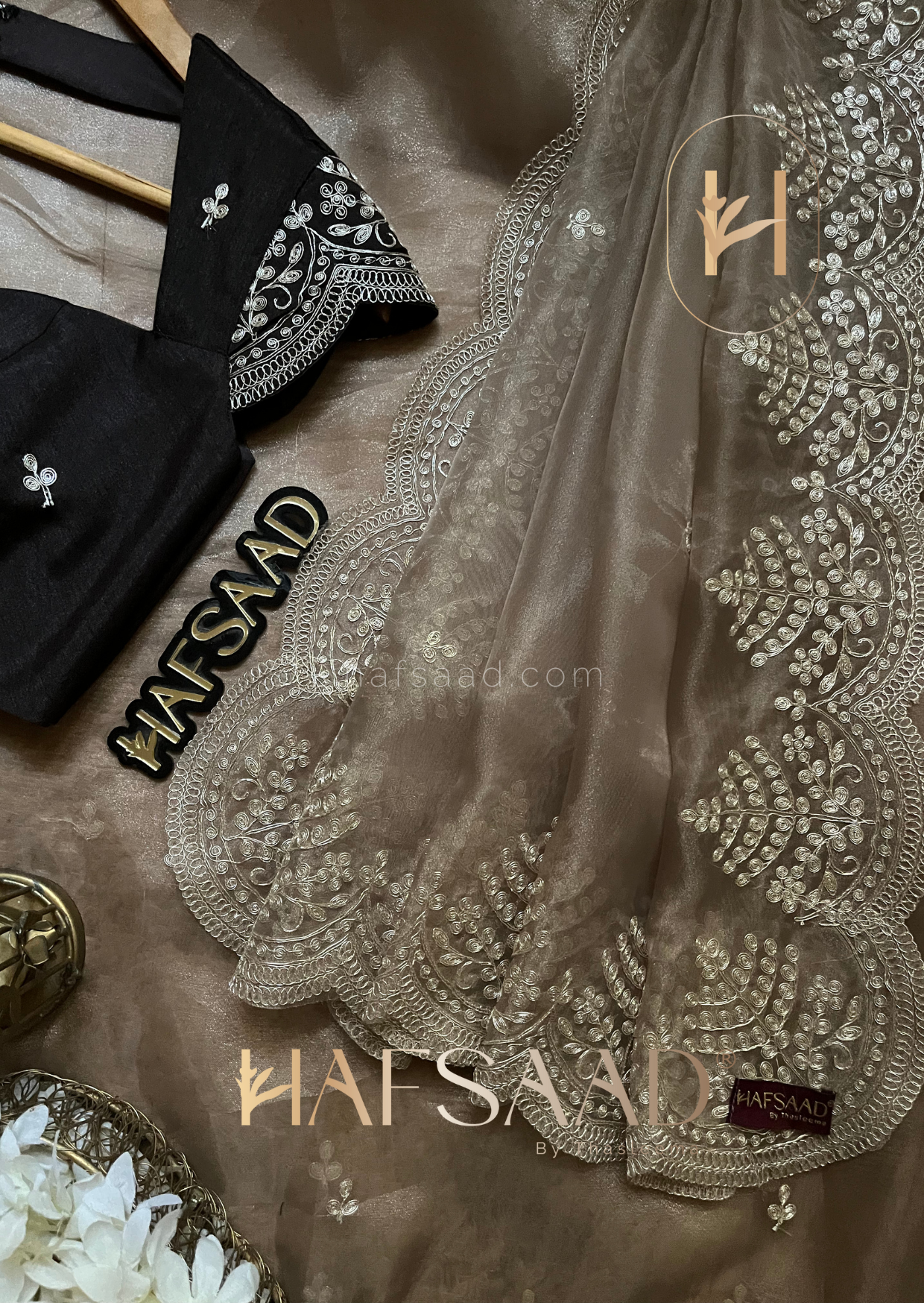 Aarohi - Semi organza saree