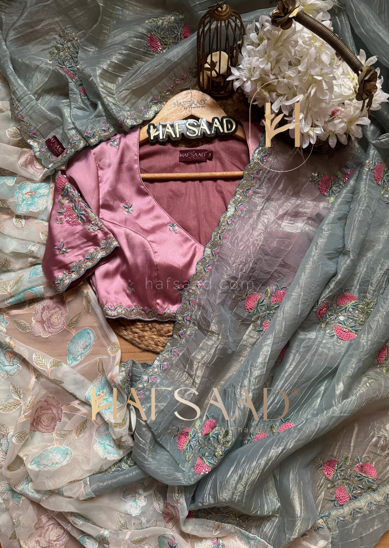 Daphne- Designer textured silk saree
