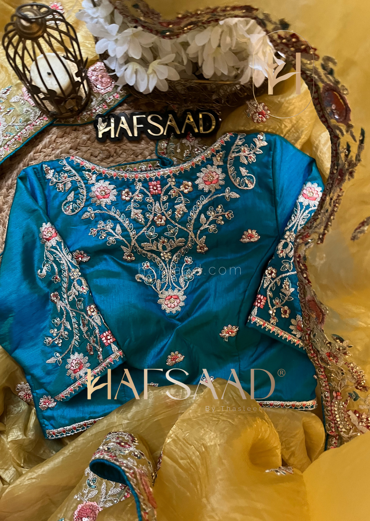 Vinisha - Textured silk saree