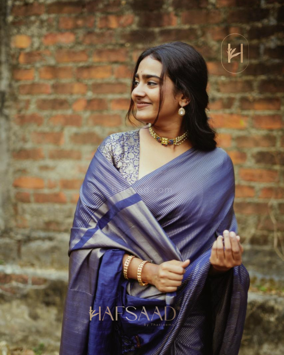 Yogalakshmi Sikha - Semi tissue silk saree (Navy Blue)