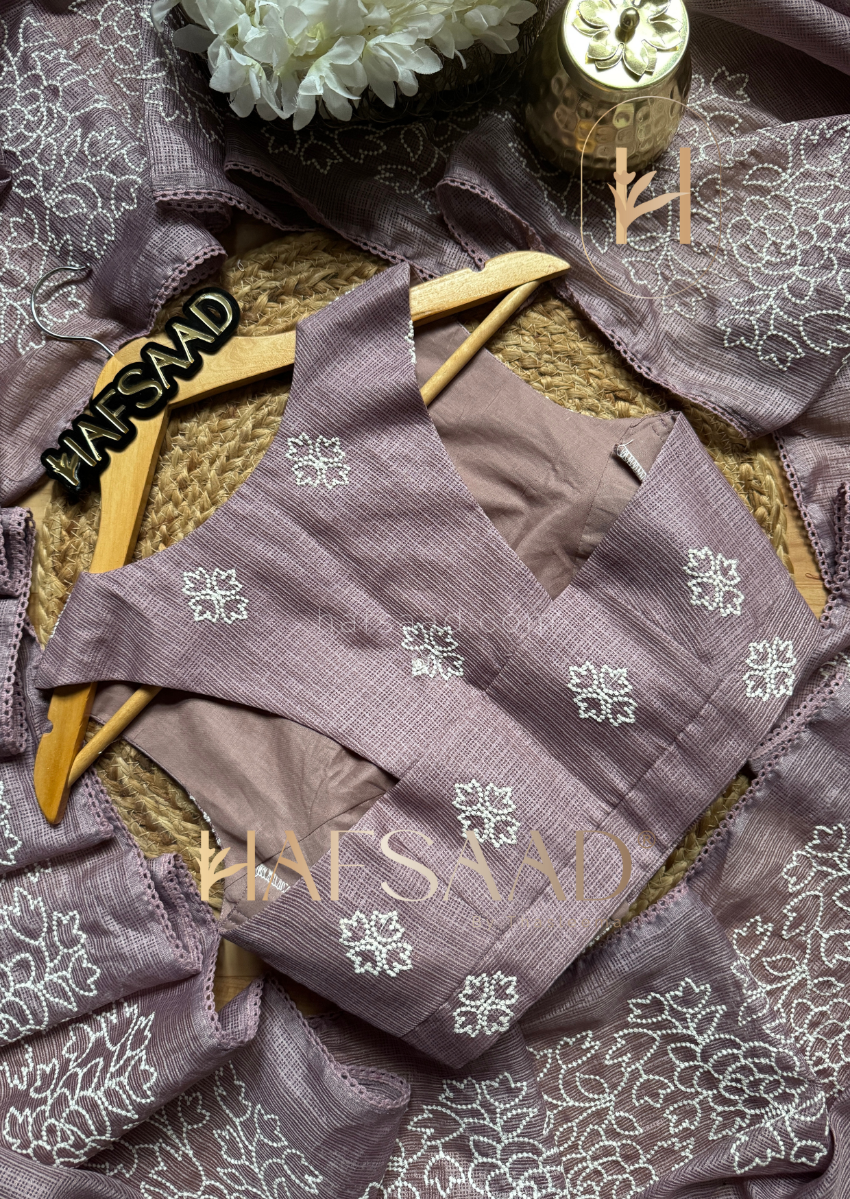 Stelle - Embroidered saree