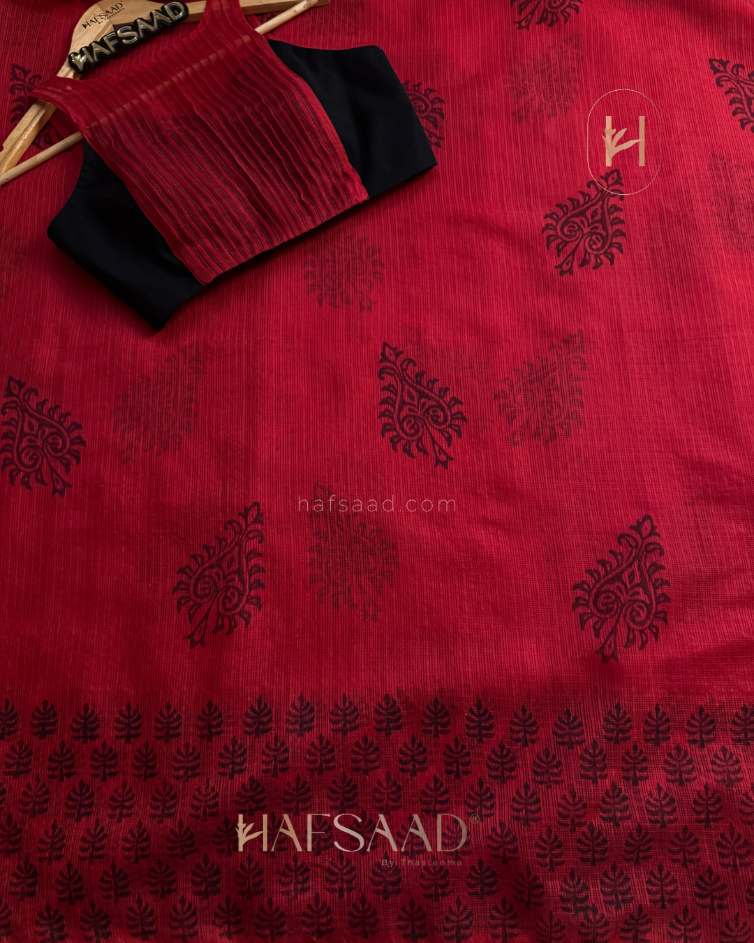 Paro - Semi Kota print saree