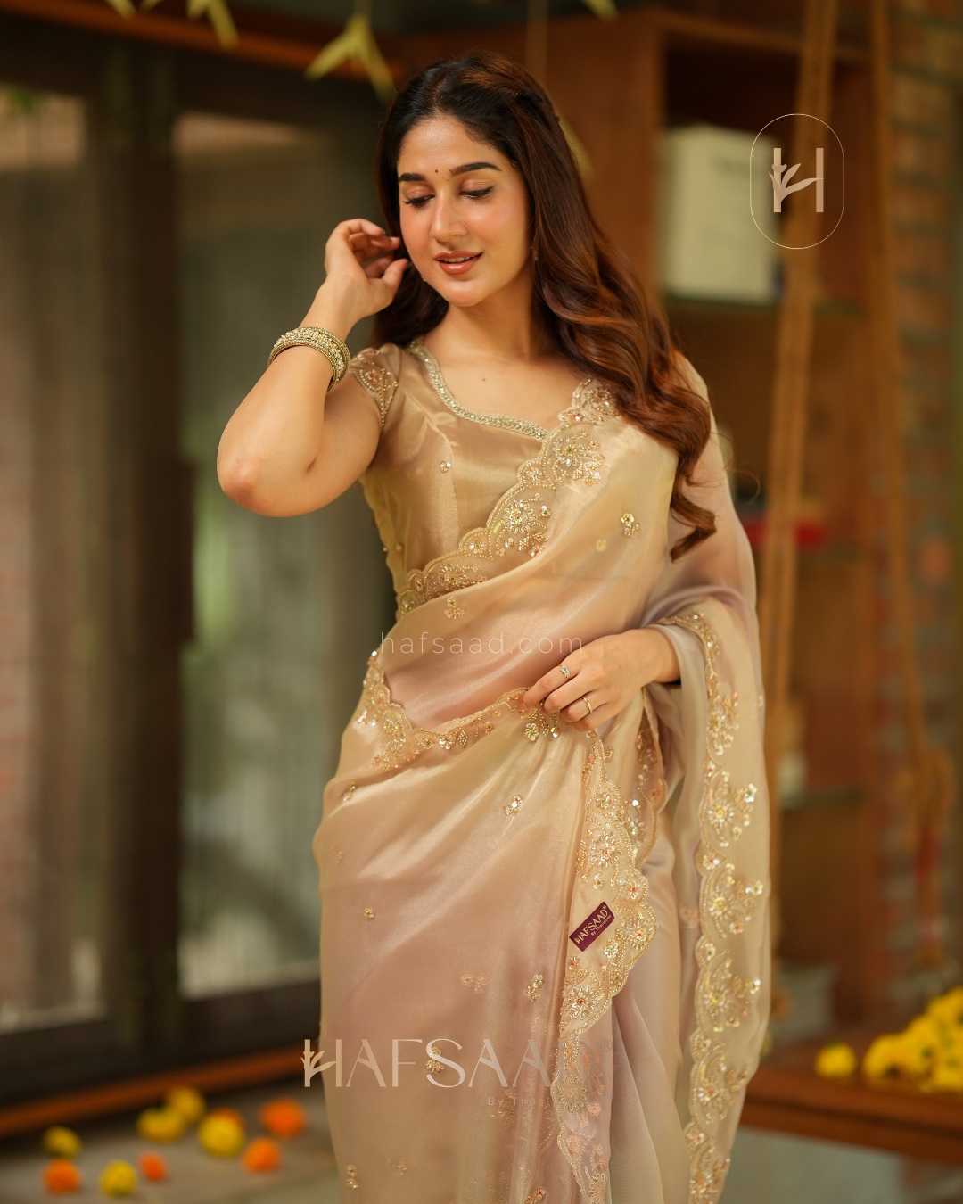 Hisna- ombré designer saree
