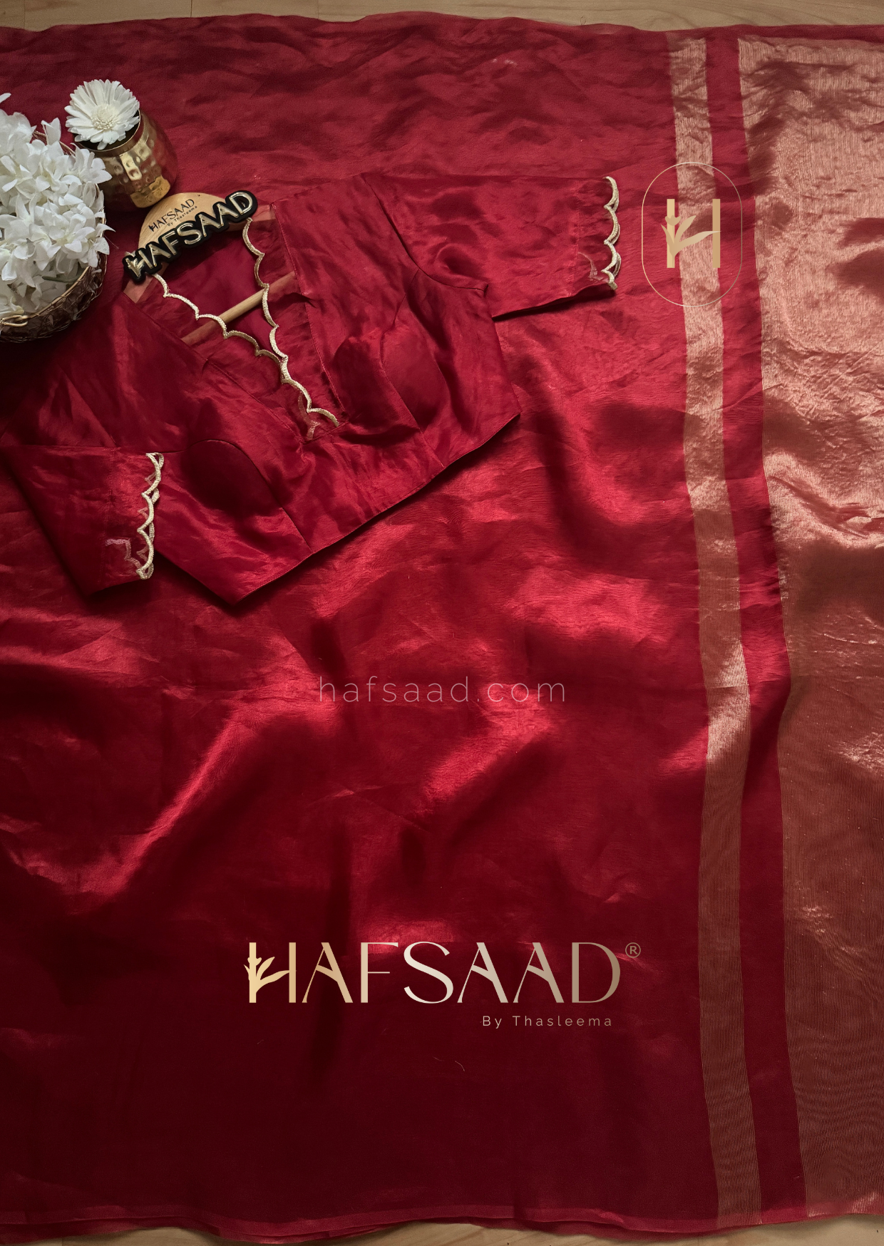 Bhavana - Pure tissue silk saree (Red)