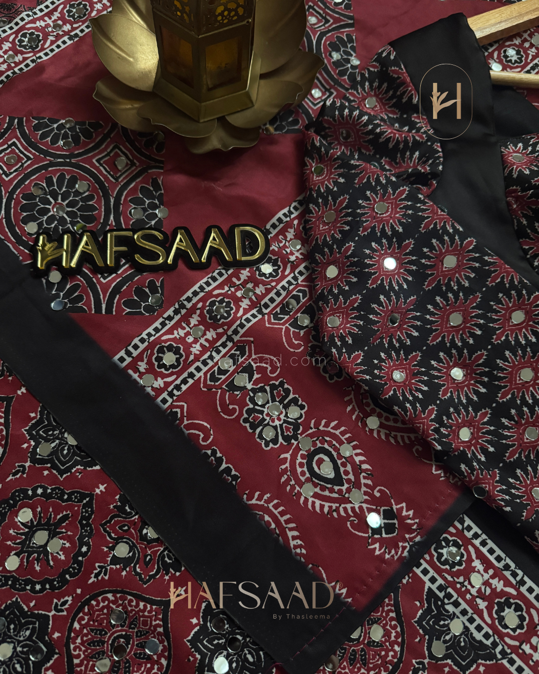 Muskhan- Mirror work saree