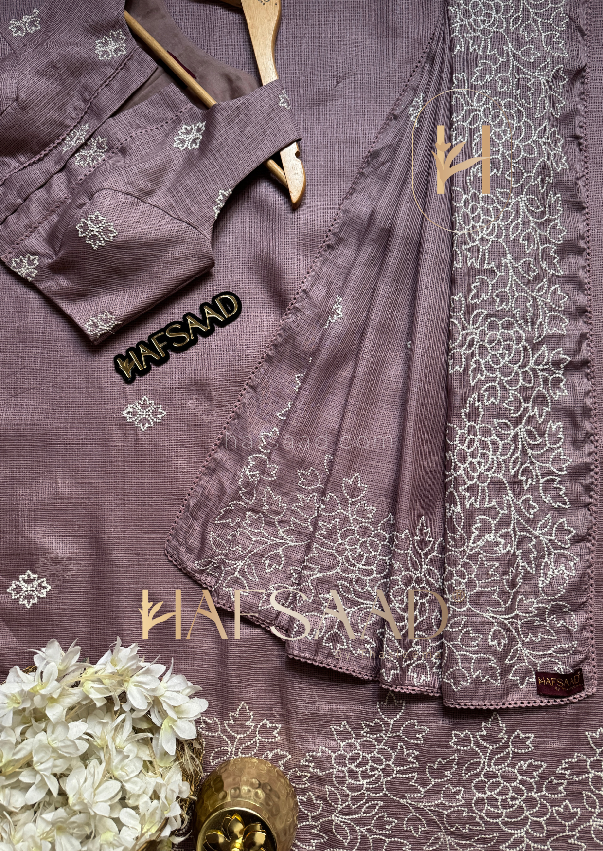 Stelle - Embroidered saree