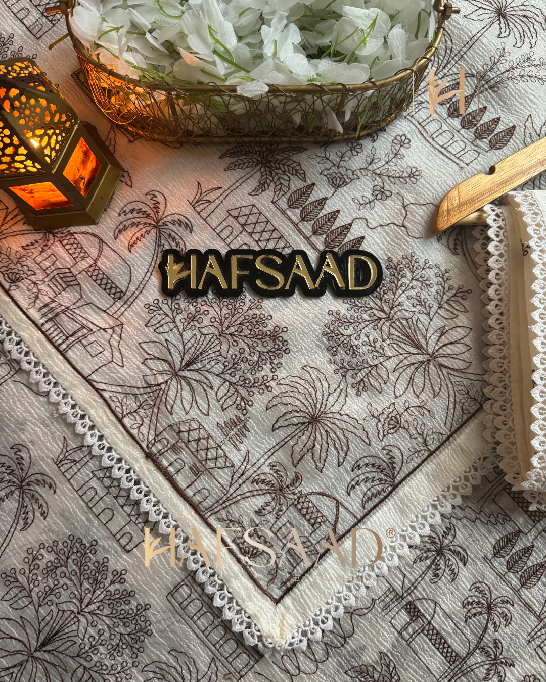 Arwa - Crushed silk organza saree (cream with brown)