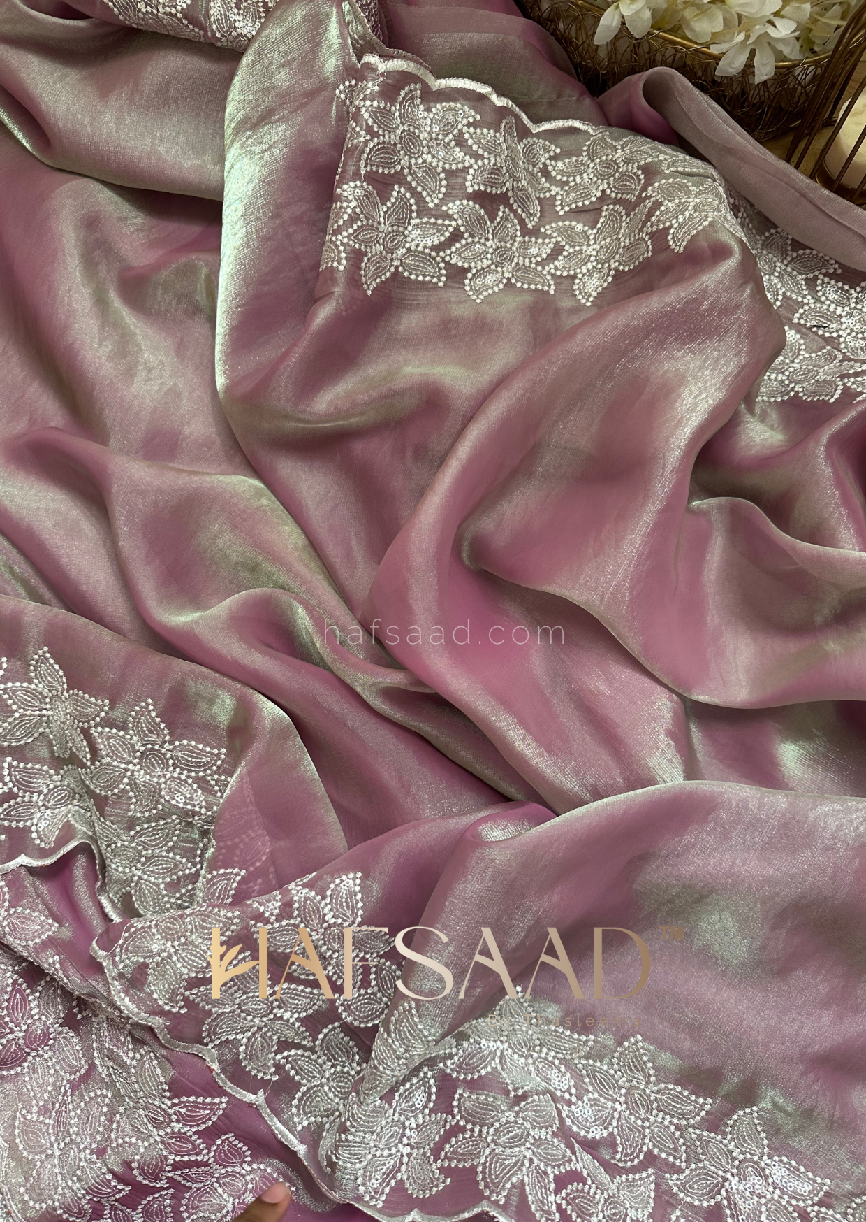 Niki- Soft satin organza