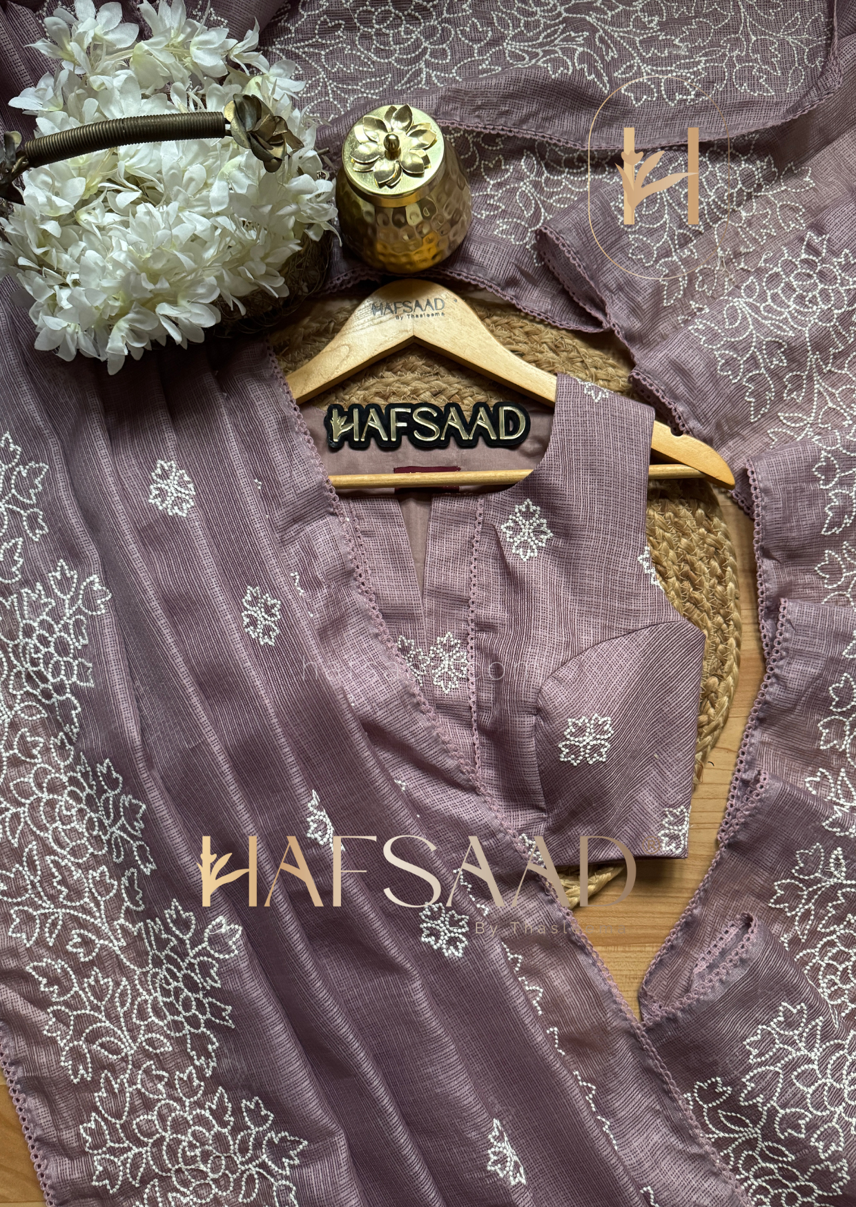 Stelle - Embroidered saree
