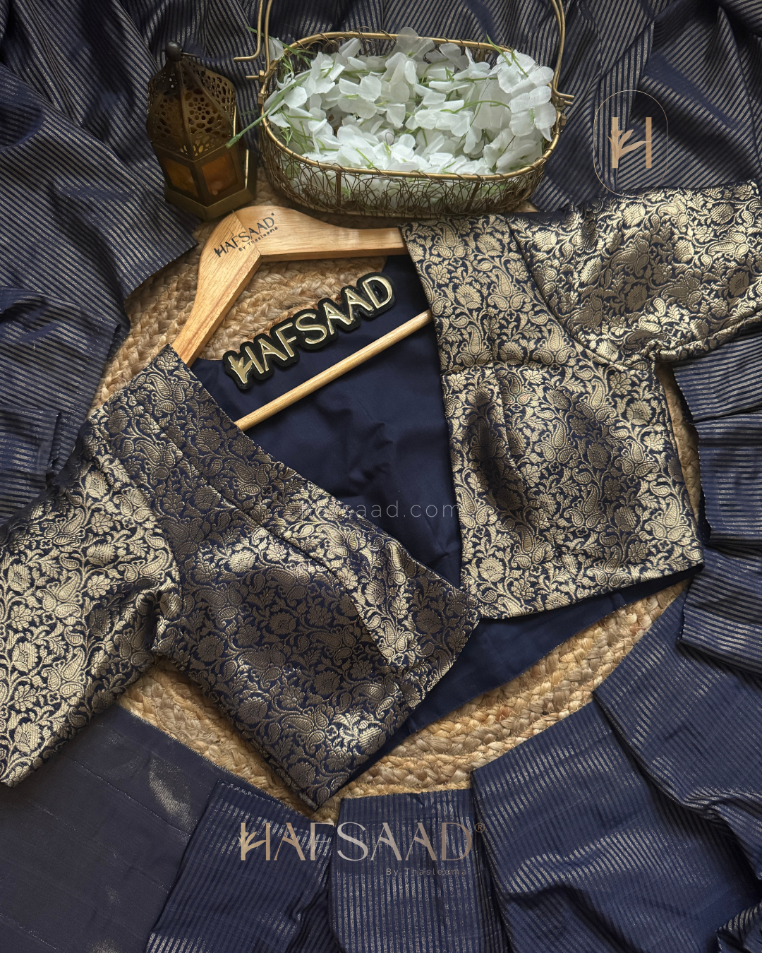 Yogalakshmi Sikha - Semi tissue silk saree (Navy Blue)