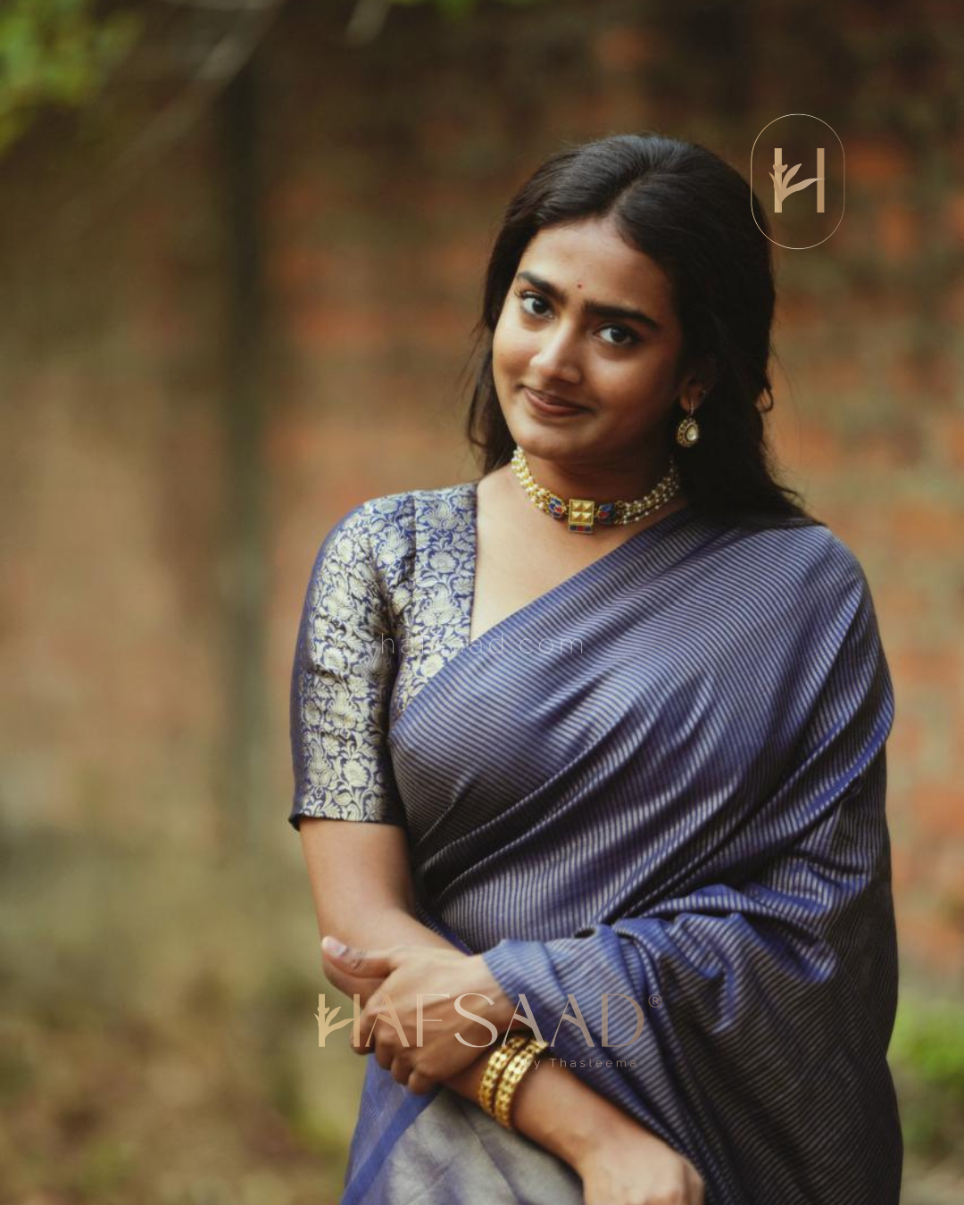 Yogalakshmi Sikha - Semi tissue silk saree (Navy Blue)