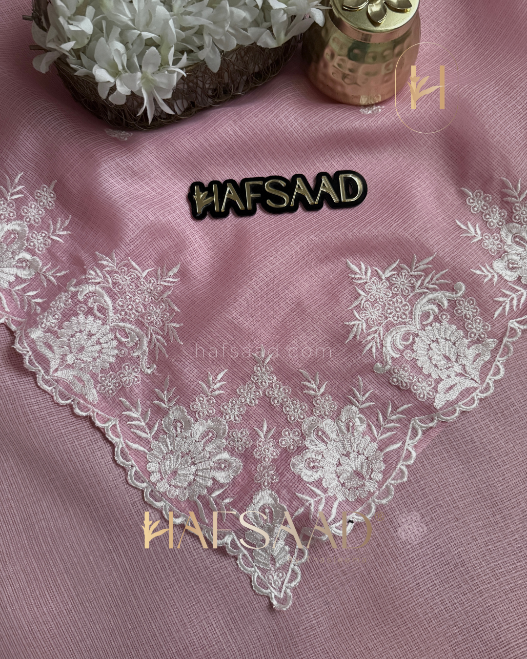 Piya - Embroidered Saree