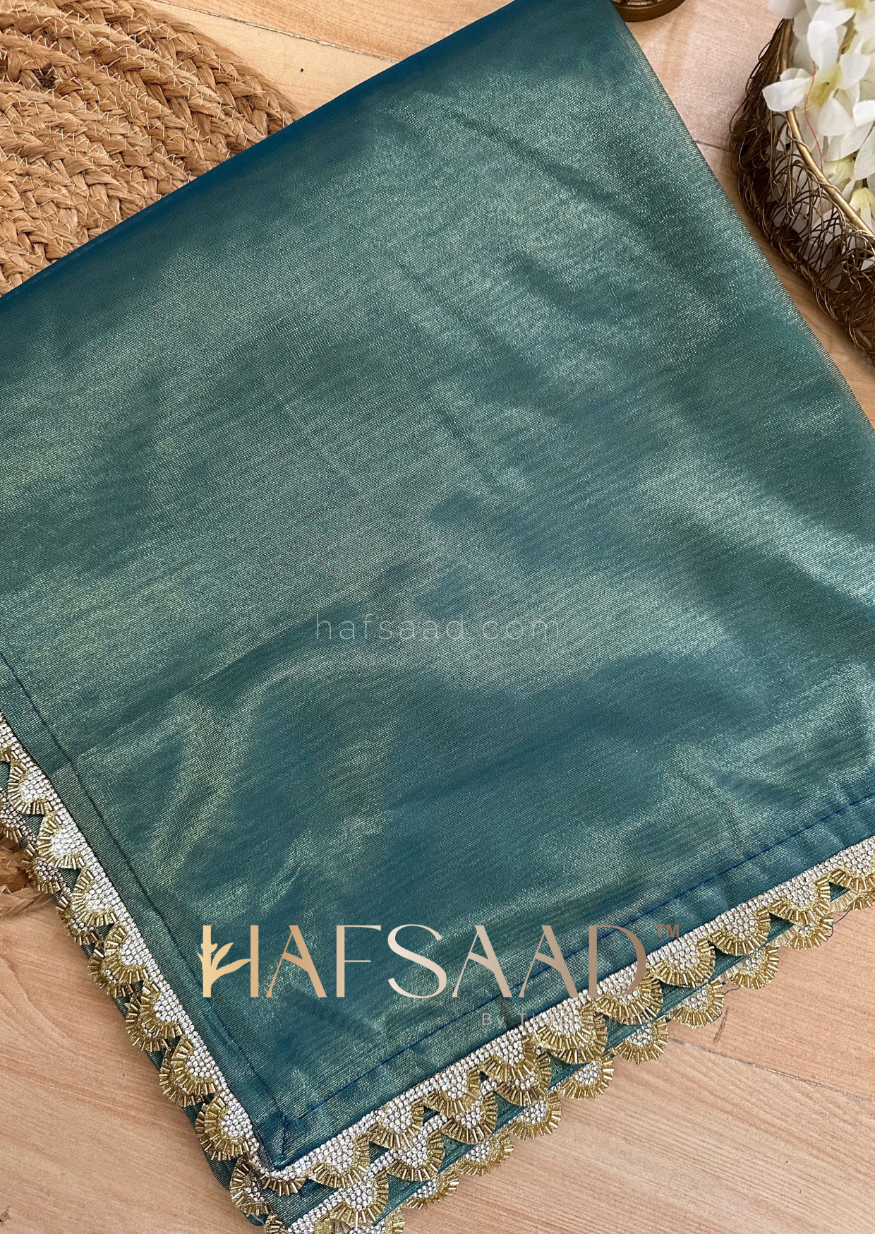 Zarah- Soft tissue saree (Peacock blue)