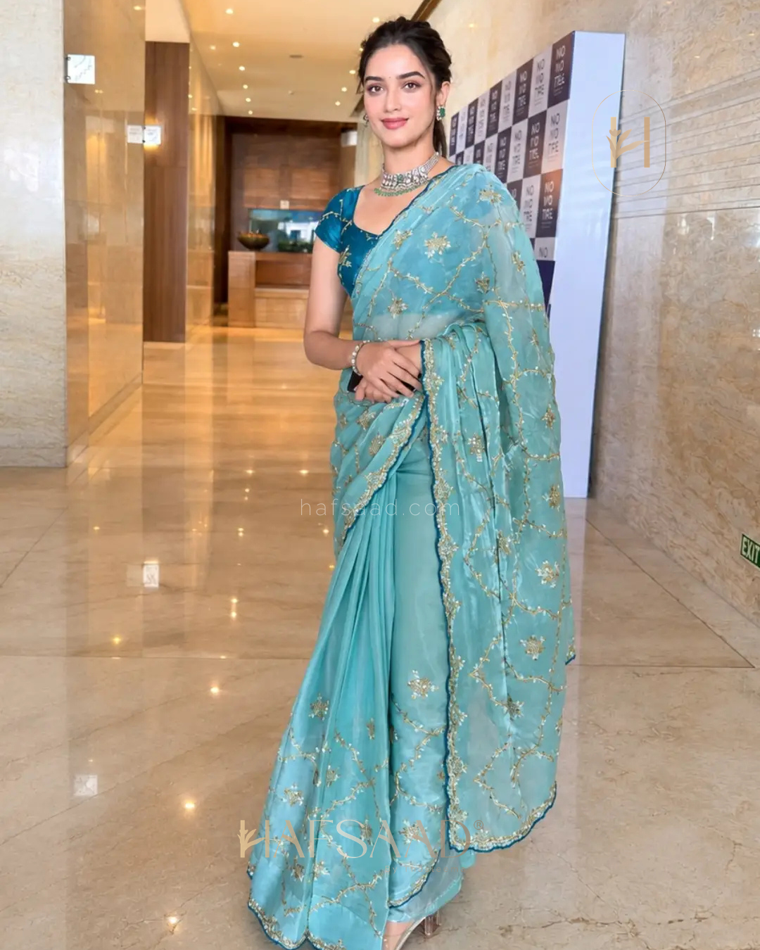 Bhagyashri in Gulabi saree