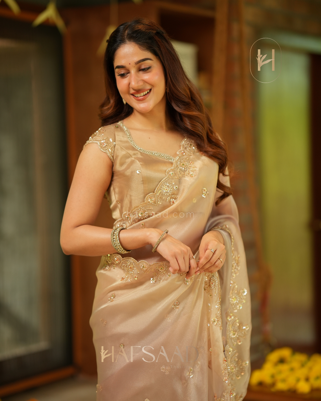 Hisna- ombré designer saree