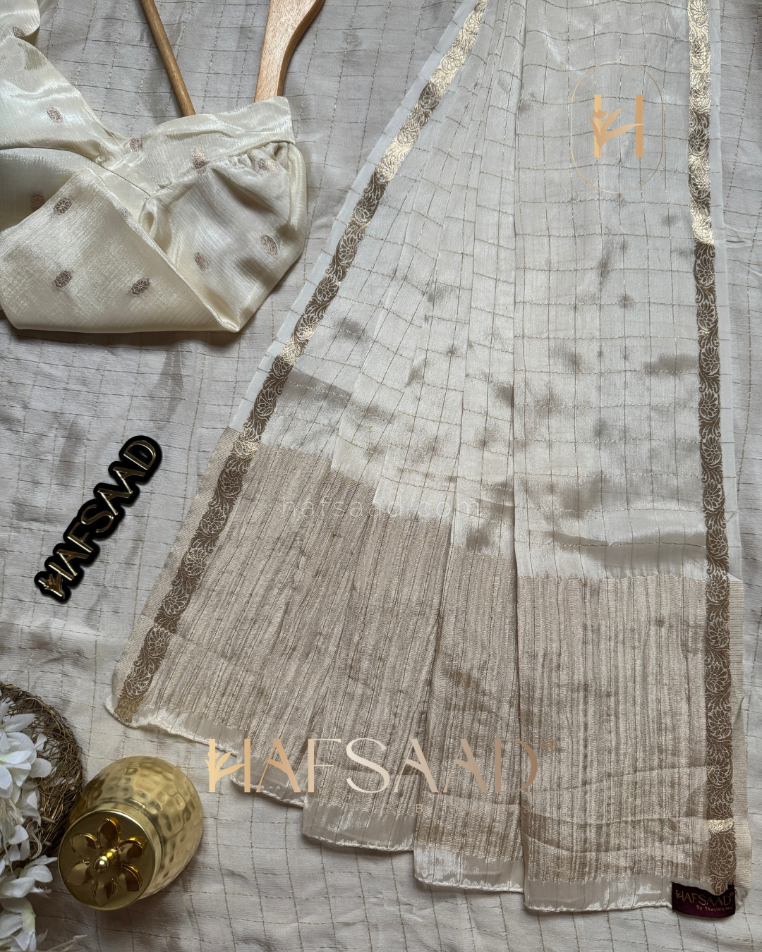 Madrasi - Premium crushed chinnon saree (Half white)