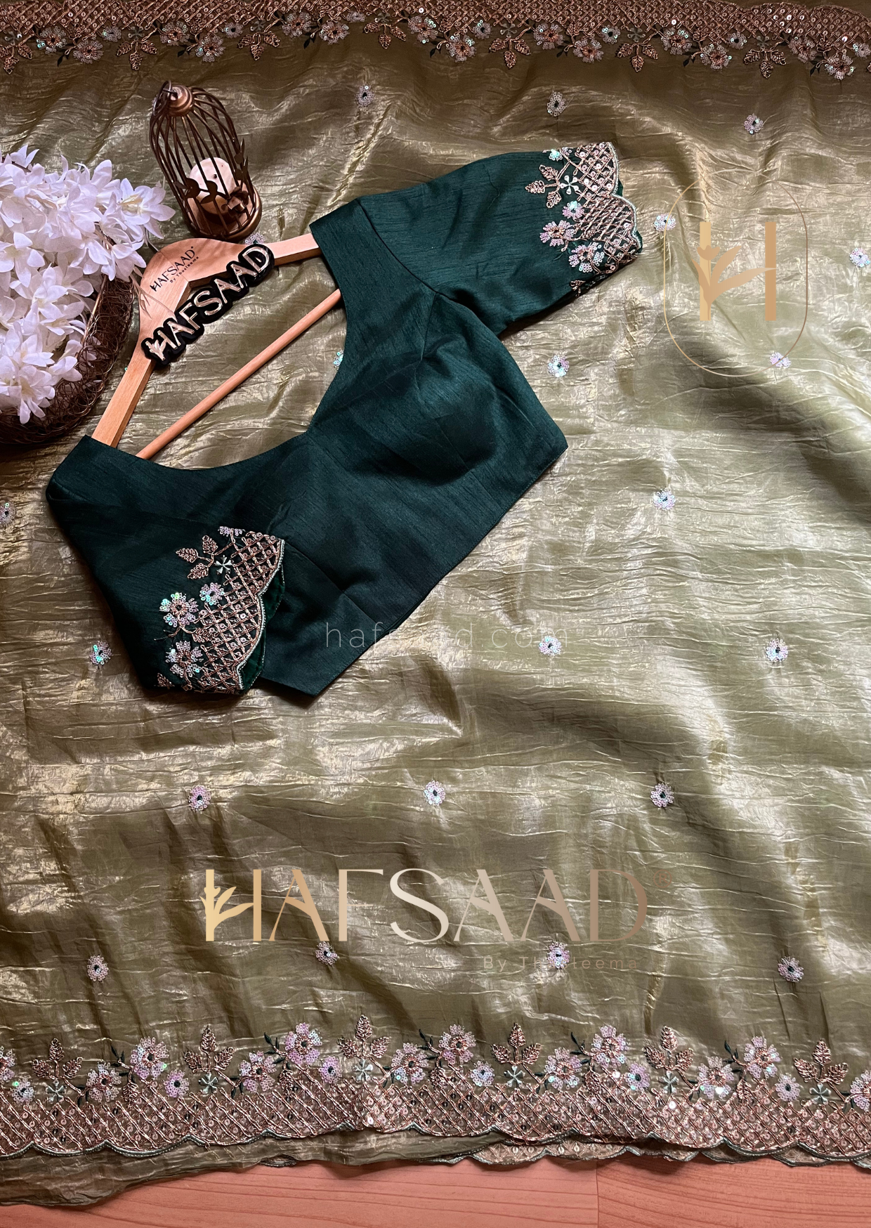 Azri-Textured silk saree (Pastel Green)