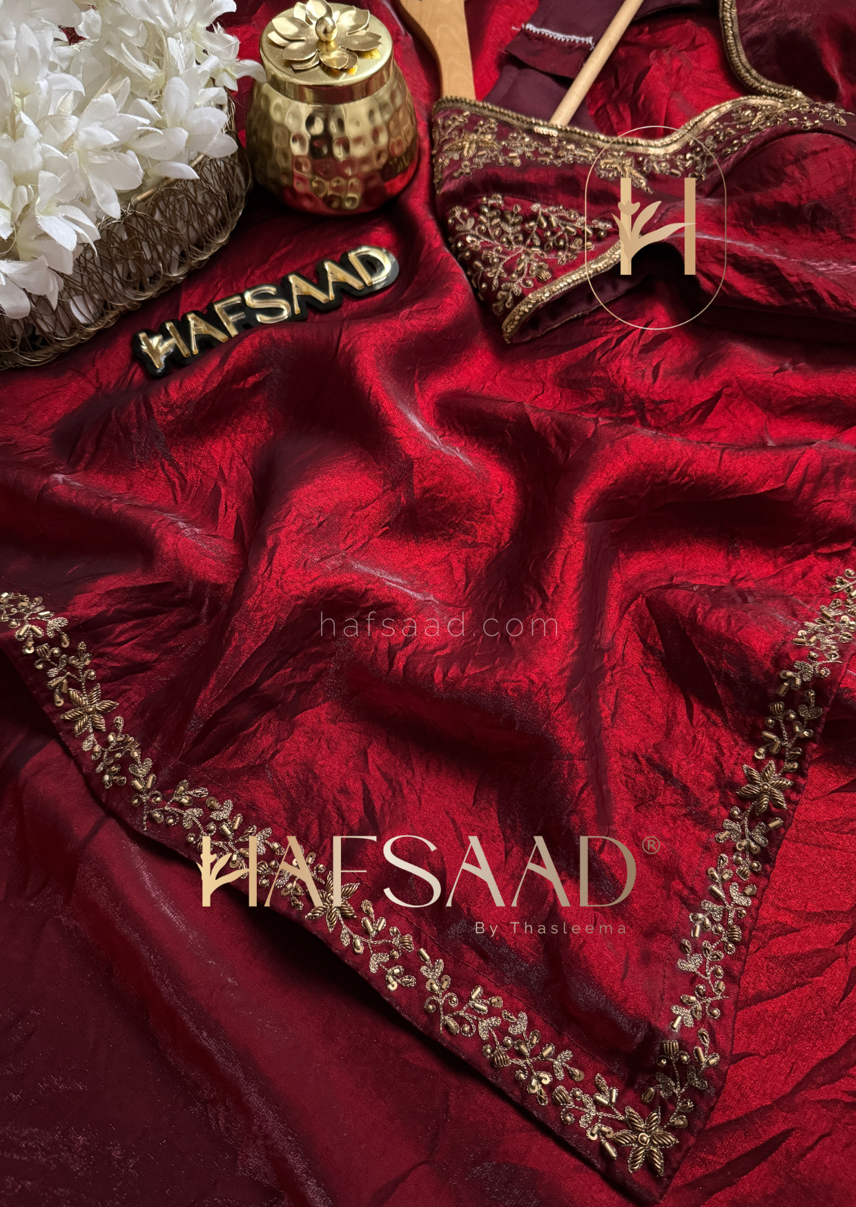 Royal rouge - Artisanal handwork saree