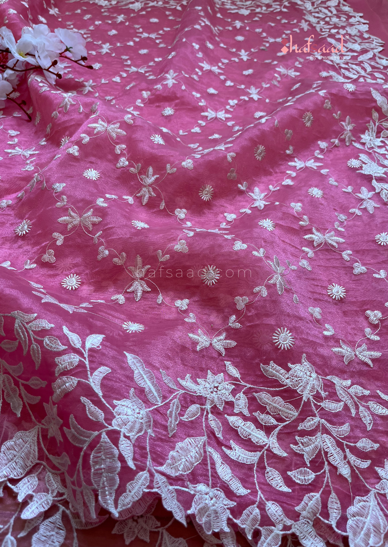 Jeni- Embroidered Organza saree (Pink)