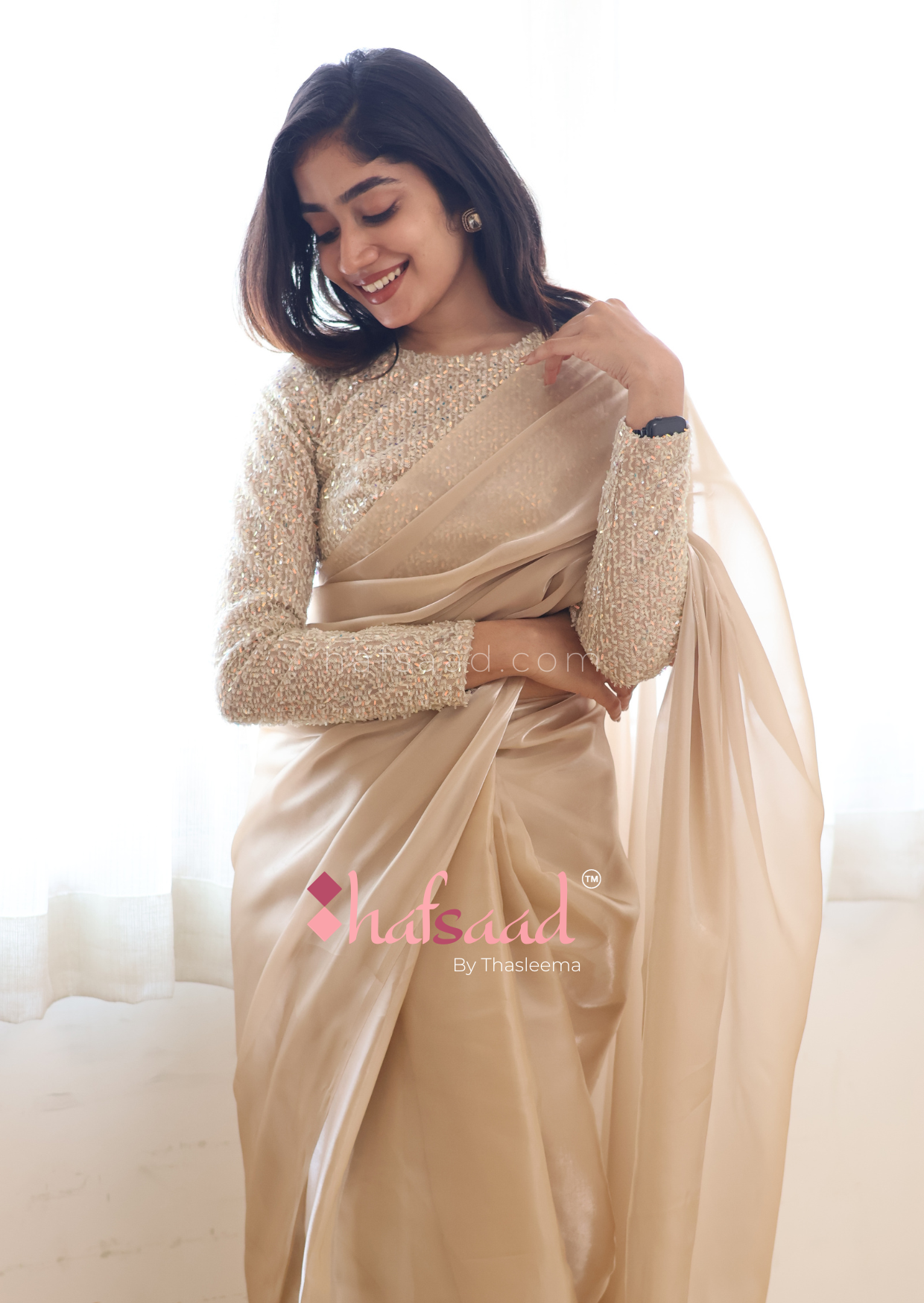 Buy Alara Crystals Champagne Tulle Saree Online | Rouje Official