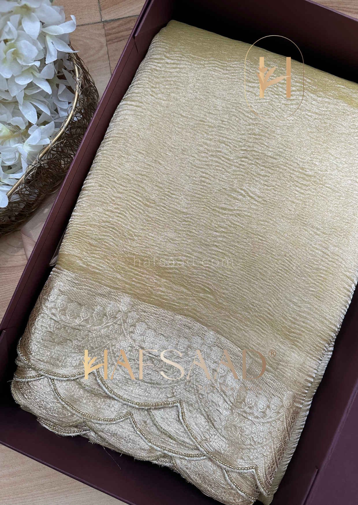 Sayali- Pure tissue silk saree with scallopwork (Sun touched)
