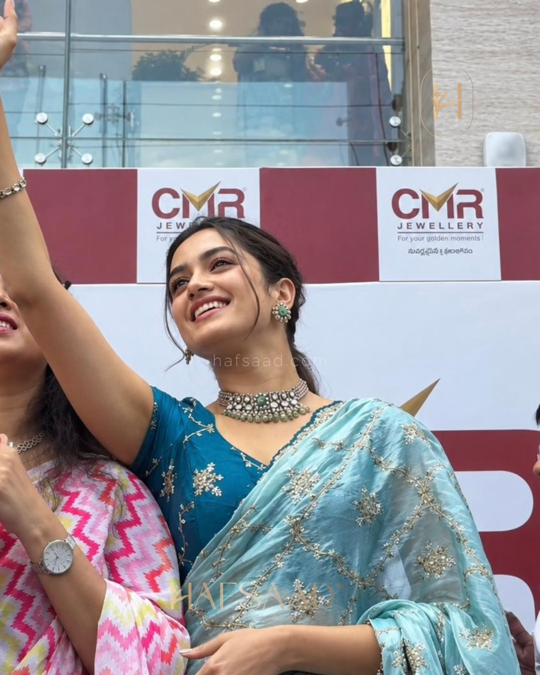 Bhagyashri in Gulabi saree