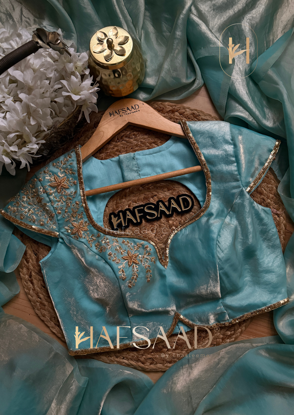Rouge - Artisanal handwork saree (Aqua blue)