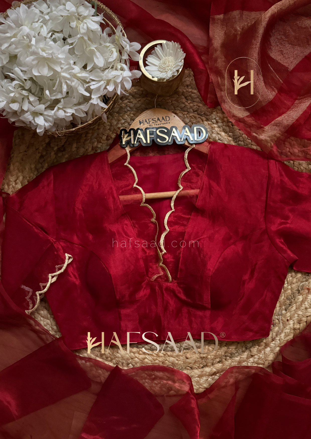 Bhavana - Pure tissue silk saree (Red)