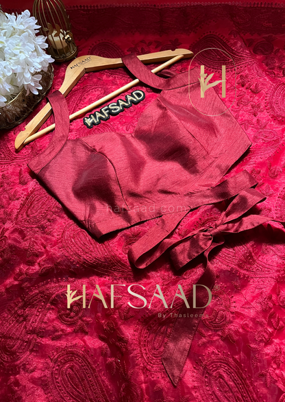 Avni - Chikankari Organza Saree (Maroon)