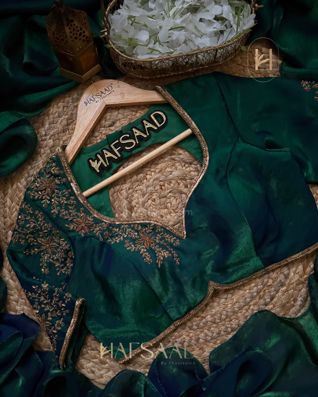 Rouge elbow sleeve - Artisanal handwork saree (Emerald Waves)