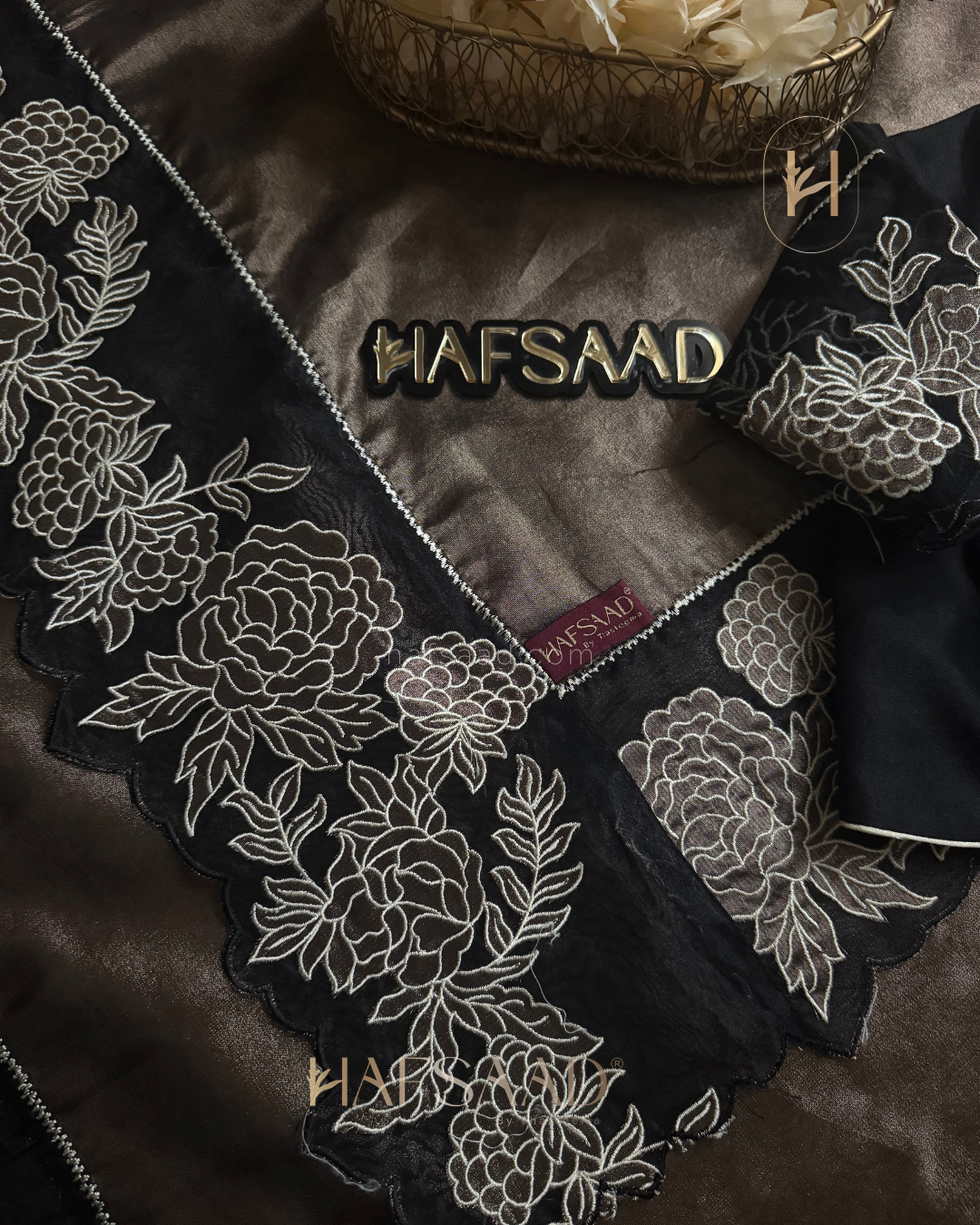 Snehal- Pure tissue silk saree