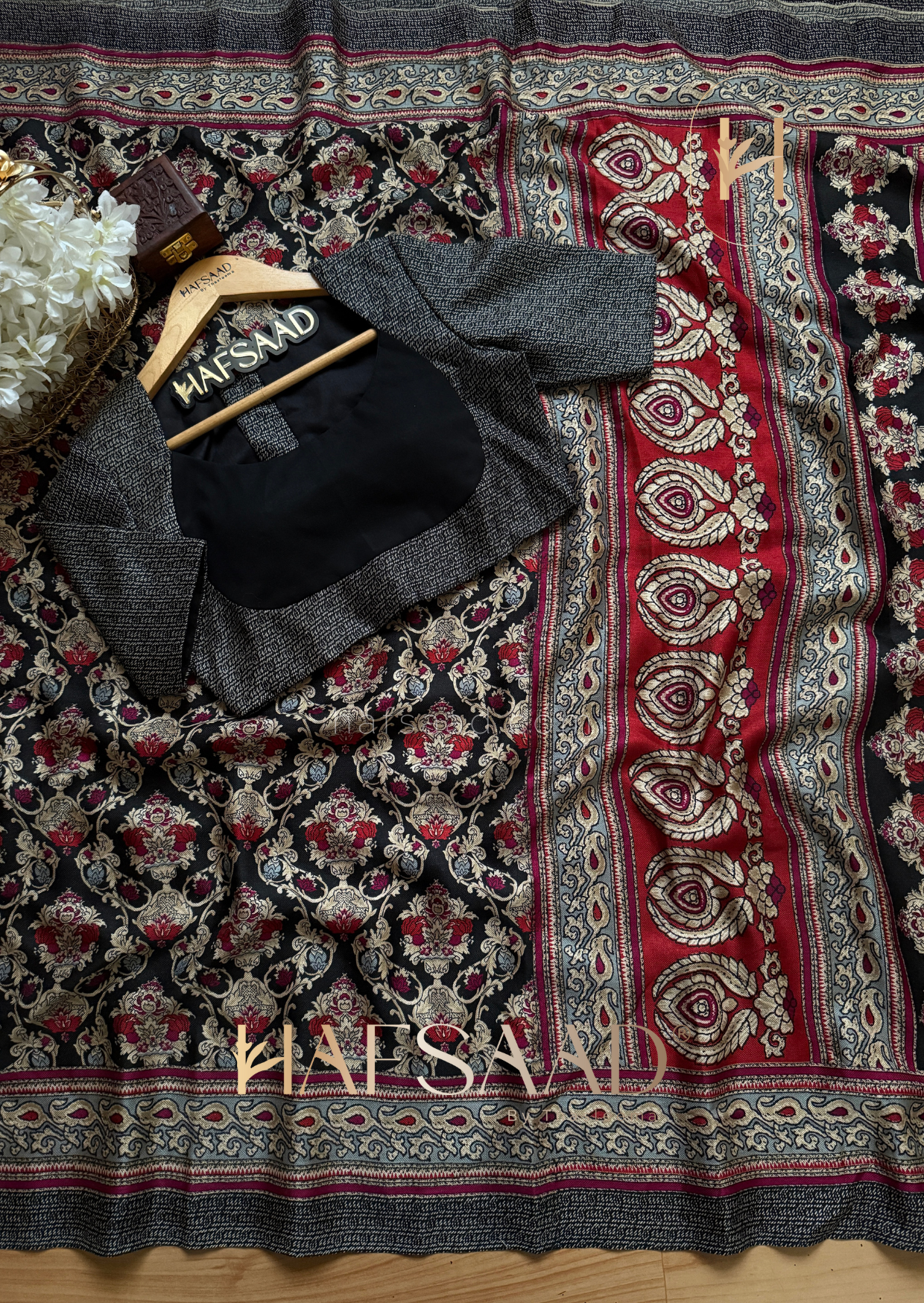 Hayat - Semi pashmina saree