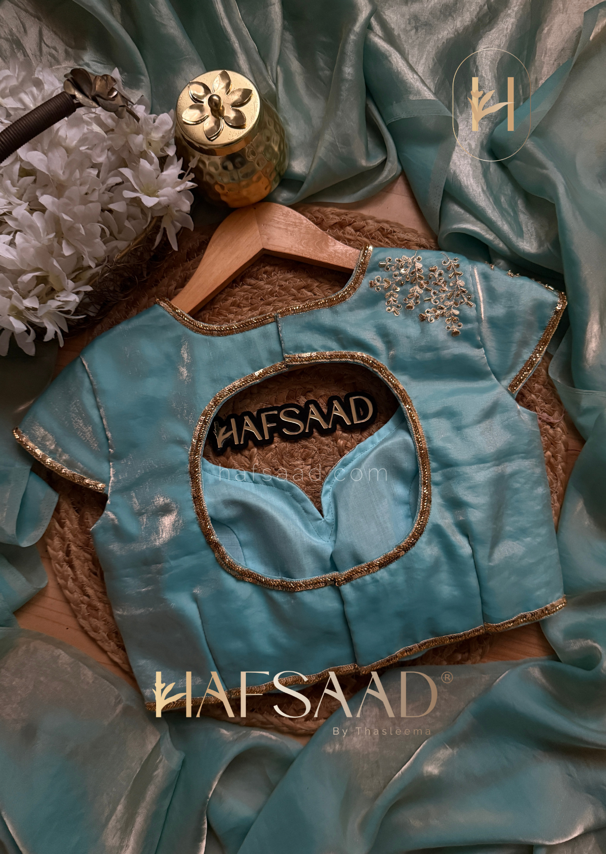 Rouge - Artisanal handwork saree (Aqua blue)