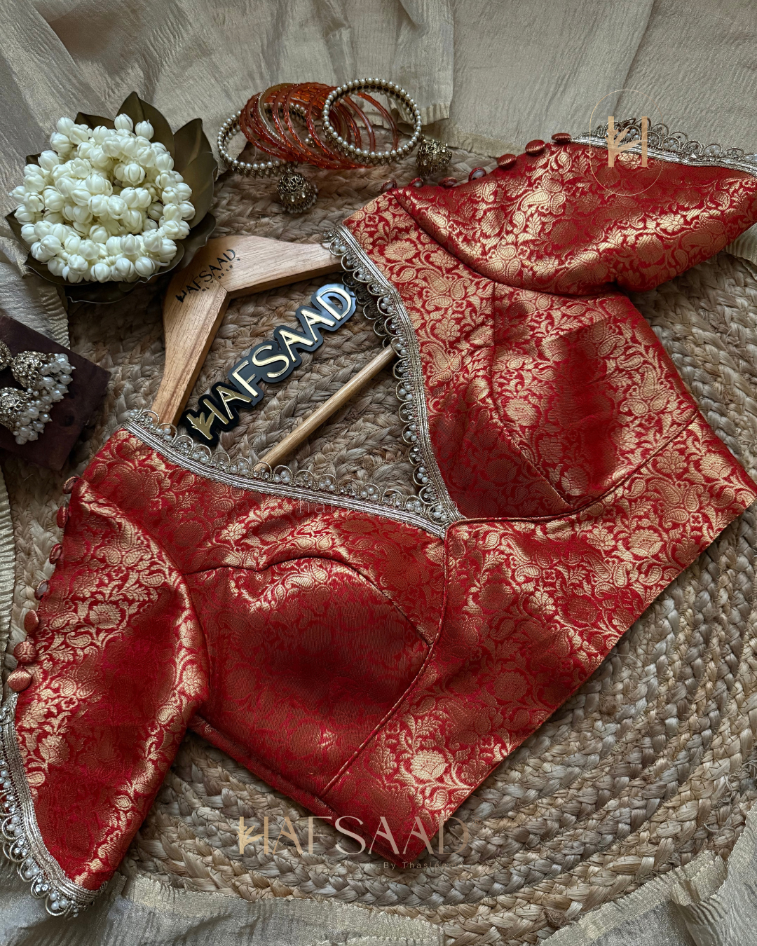 Nida- Soft semi tissue saree (Gold)