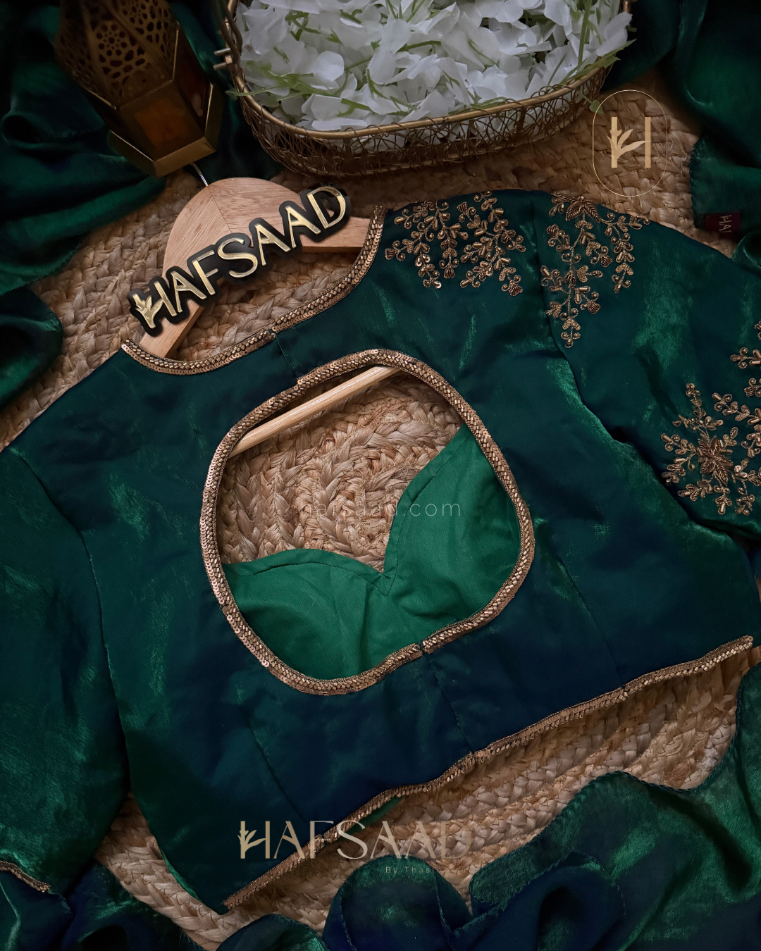 Rouge elbow sleeve - Artisanal handwork saree (Emerald Waves)