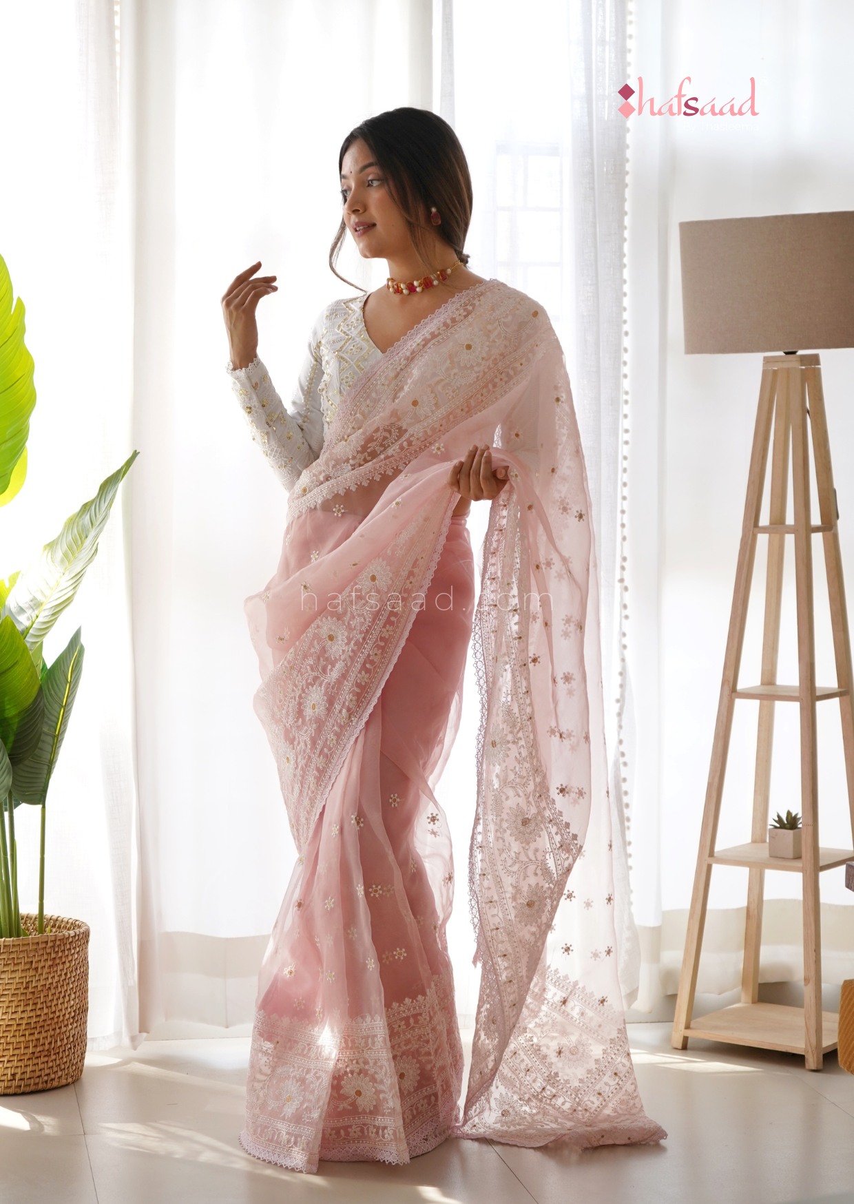Blushed- Ready to wear saree (Pink)